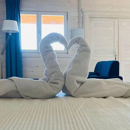 Hermoso Bungalow De Madera Sevilla Eksteriør billede